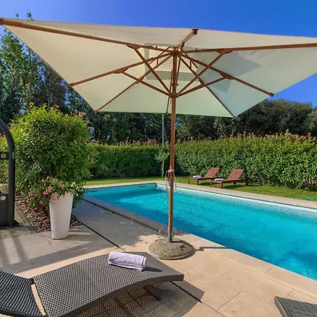 Mit Privatpool Fuer 10 Personen Ca 200 Qm In Banjole, Istrien Istrische Riviera Сasa de vacaciones Banjole